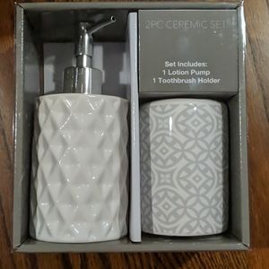 Dream suite 2pc ceramic bathroom set